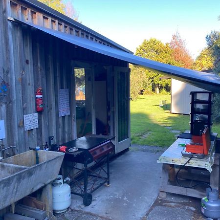 Whare&Geothermal Pool By Lake Taupo Turangi Exterior photo