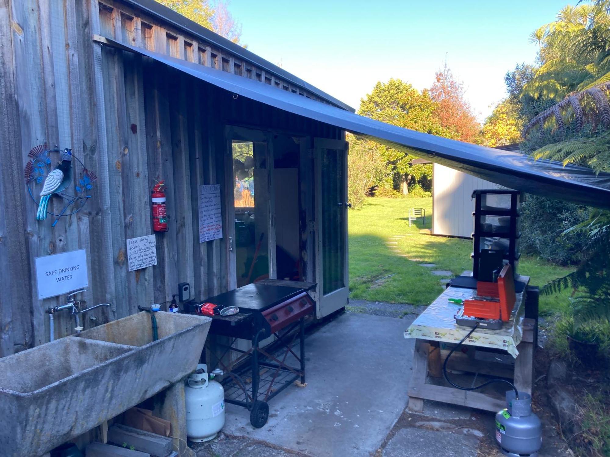Whare&Geothermal Pool By Lake Taupo Turangi Exterior photo
